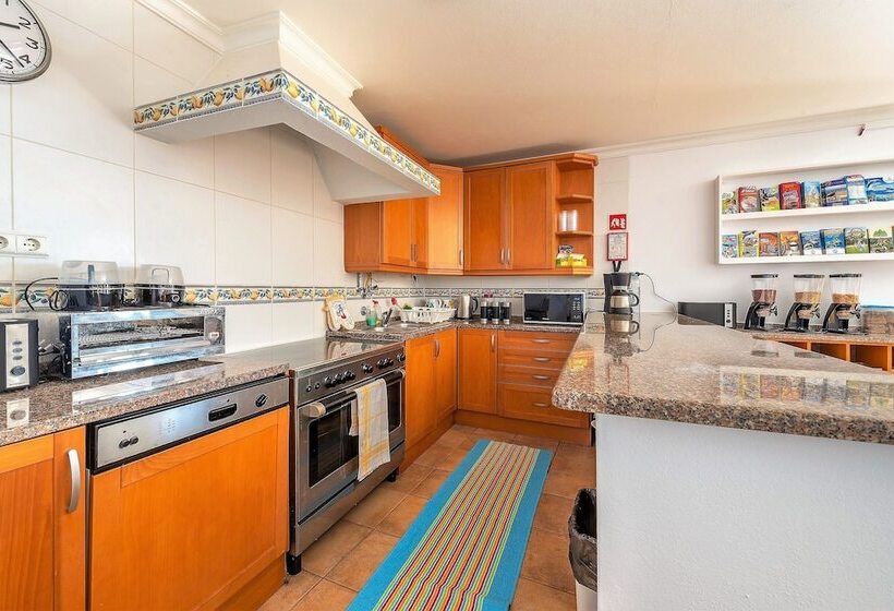 مبيت وإفطار Casa Dos Ninos