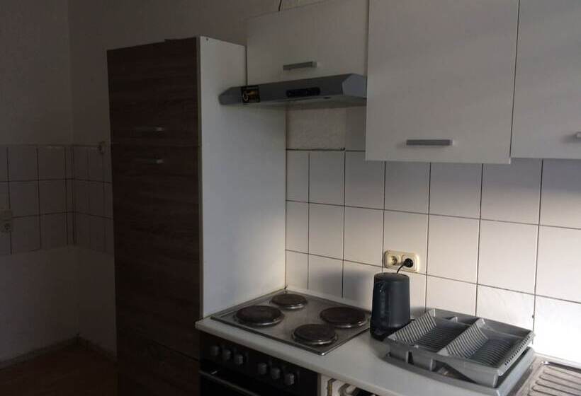 Blue Guest House Hostel