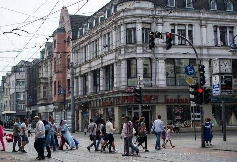 Blue Guest House Hostel