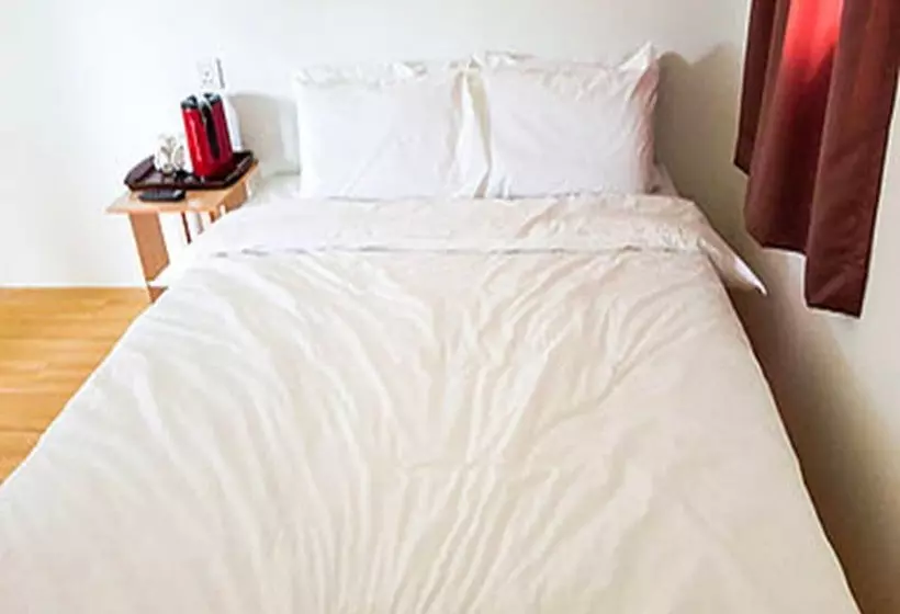 هتل Pondok2 Cabin Stay Shah Alam