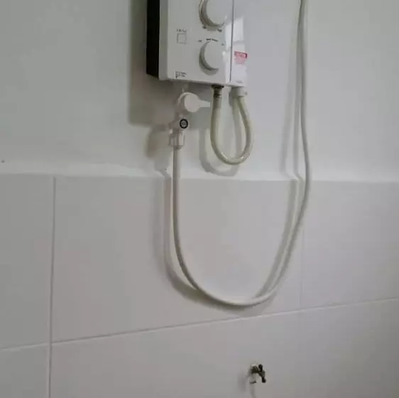 هتل Pondok2 Cabin Stay Shah Alam