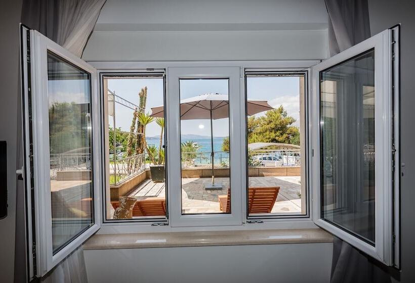 Luxury  Apartments Giovanni With  Pool