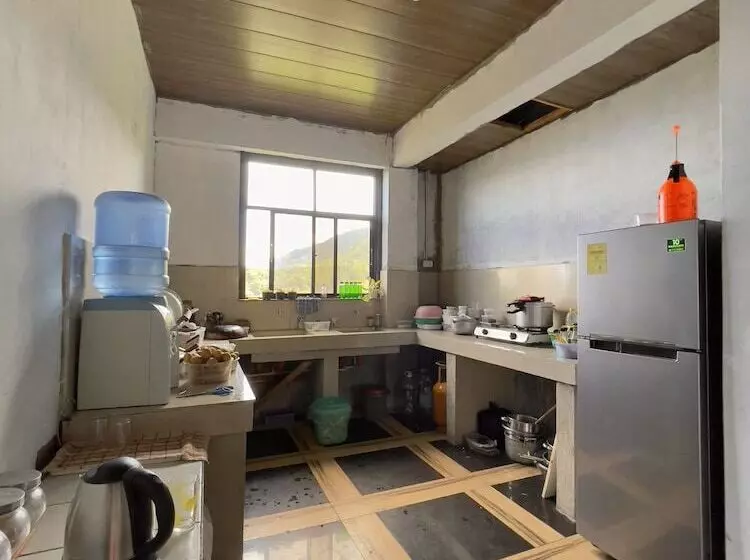 ペンション Andrew & Mary S Lodging House