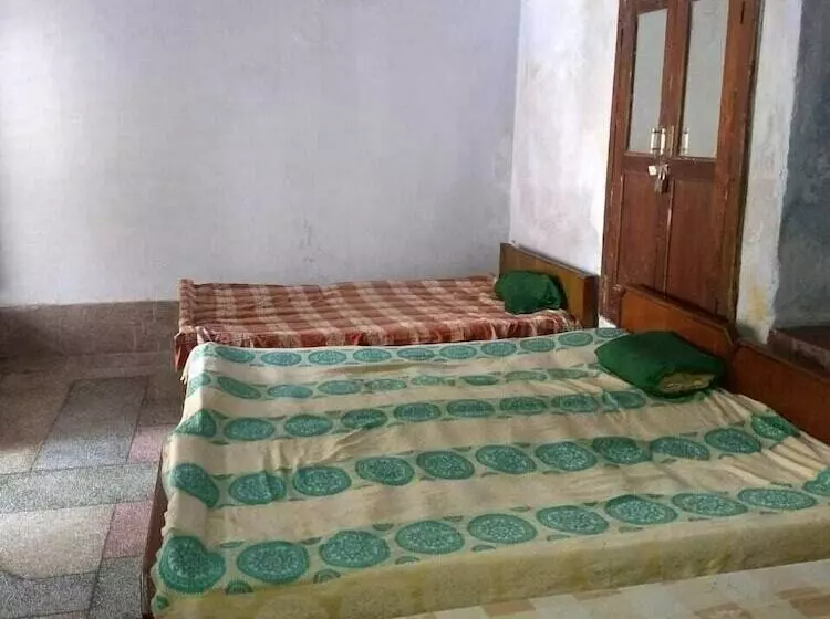 Majatalo Bhajan Ashram Rishikesh