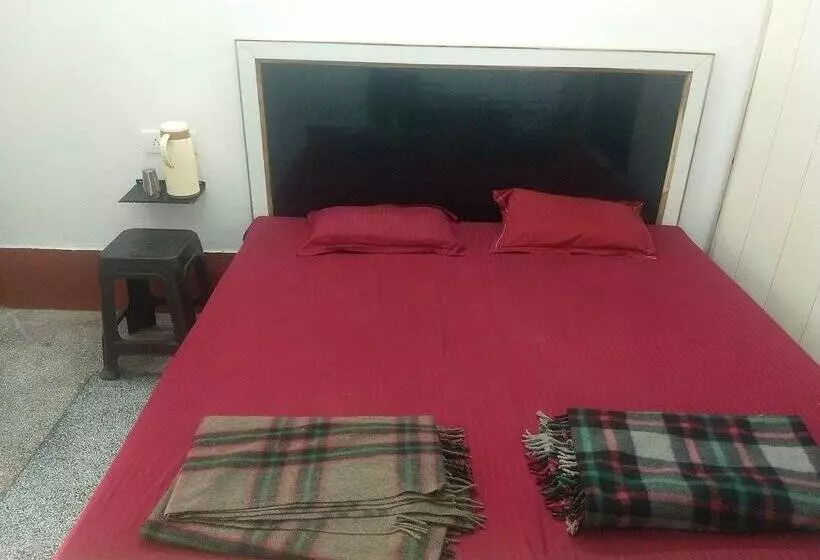 Majatalo Bhajan Ashram Rishikesh