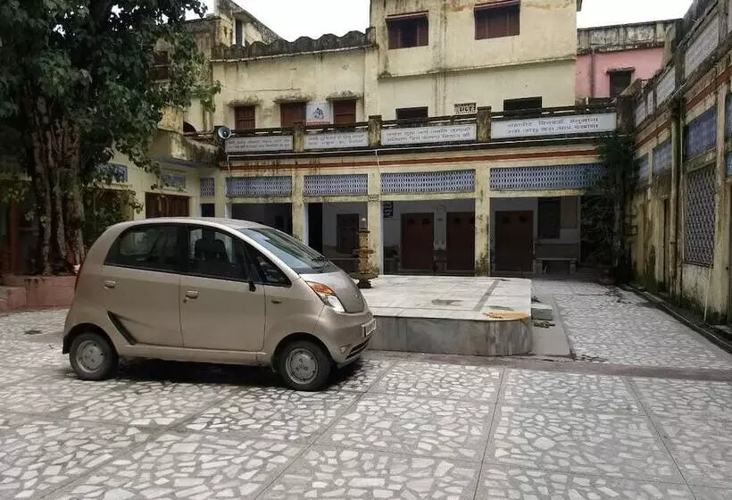 Majatalo Bhajan Ashram Rishikesh
