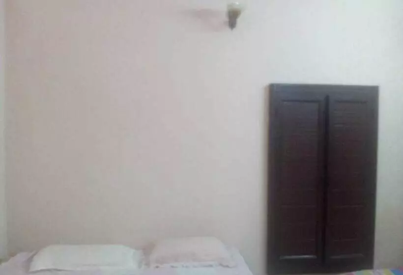 Majatalo Bhajan Ashram Rishikesh