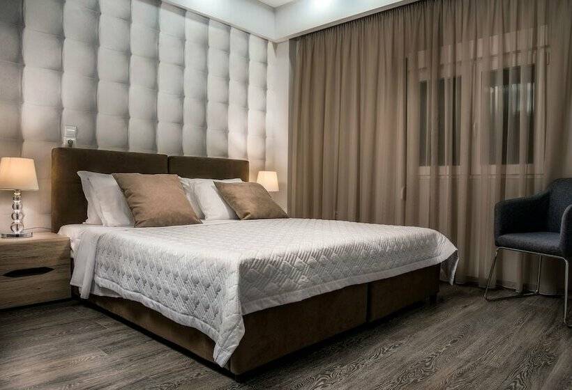 بنسيون Callista Luxury Residences