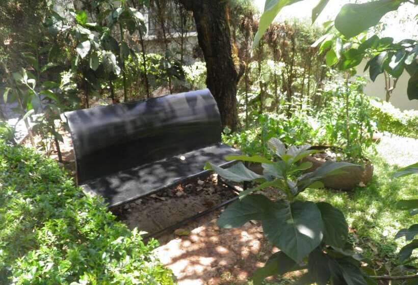 Pensionat Imani Radio & Tv Ministries