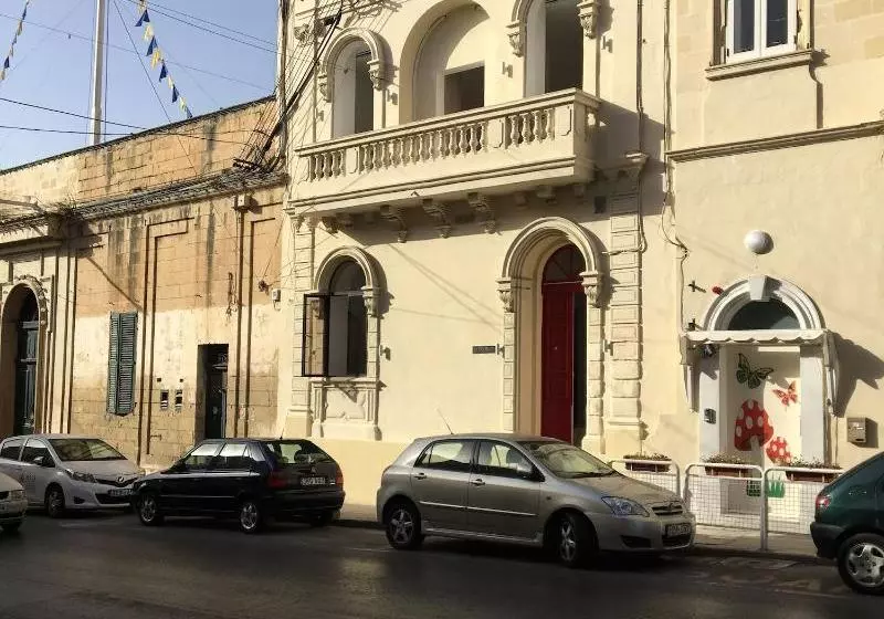 پانسیون St George Central