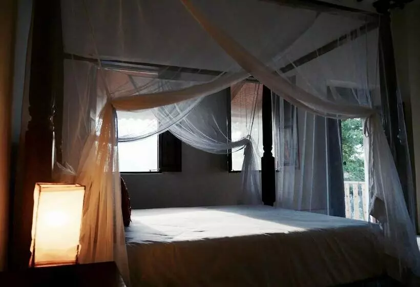 Majatalo Ulani Lodge