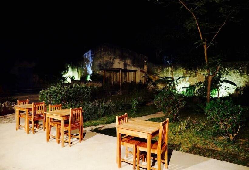 פנסיון Ulani Lodge