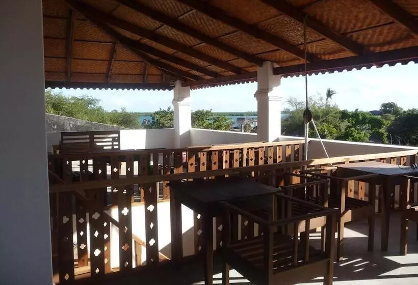 Majatalo Ulani Lodge