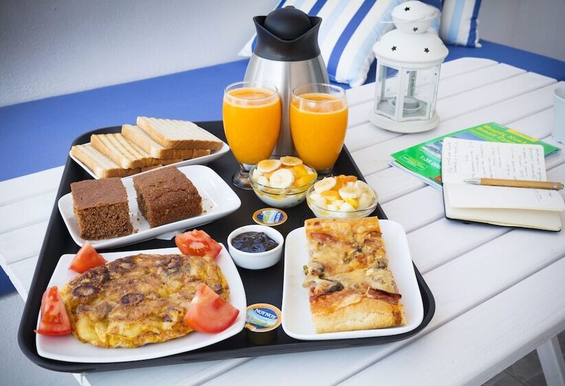 פנסיון Villa Meltemi