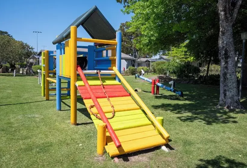 Pine Lodge Resort