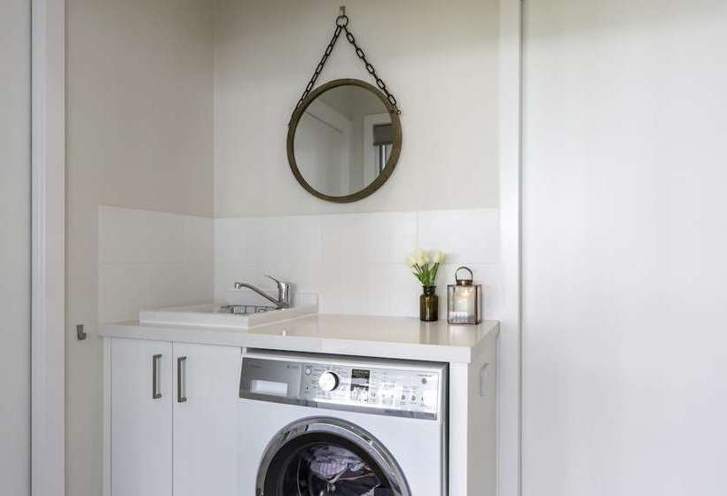 Spring Home  Our Place At Bright