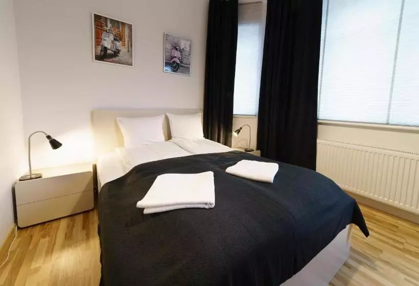 1 Night In Poznań Matejki Apartments