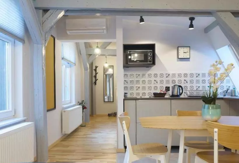 1 Night In Poznań Matejki Apartments