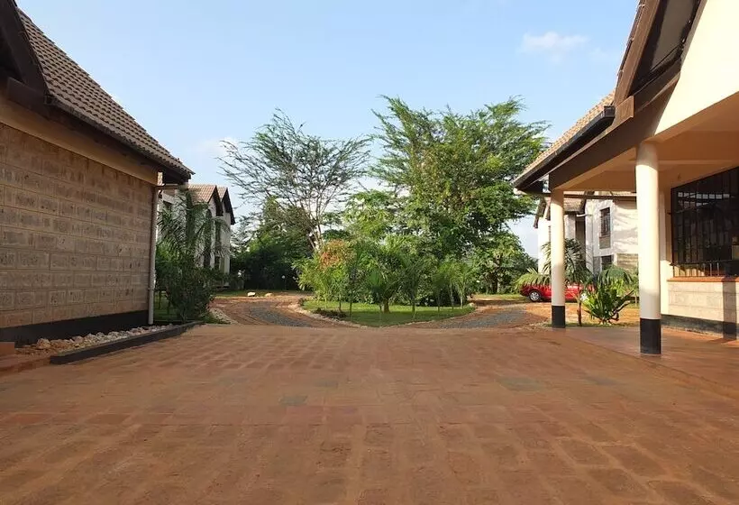 تختخواب و صبحانه Afrika Lodges