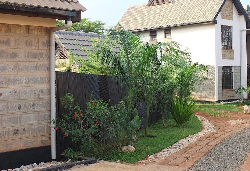 تختخواب و صبحانه Afrika Lodges