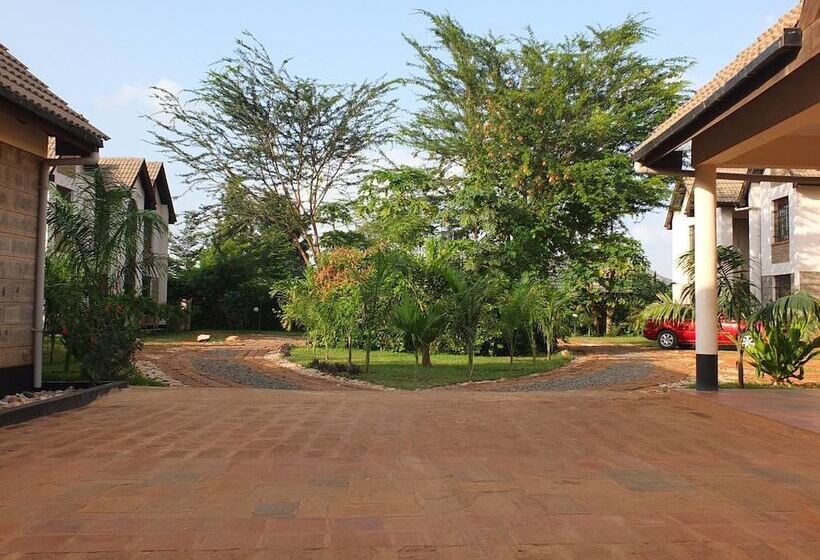 تختخواب و صبحانه Afrika Lodges