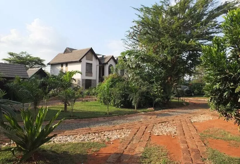 تختخواب و صبحانه Afrika Lodges