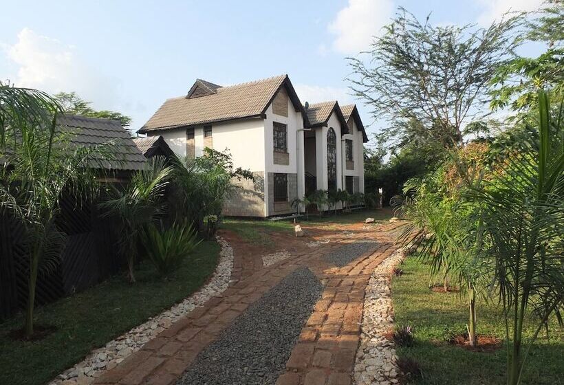 تختخواب و صبحانه Afrika Lodges