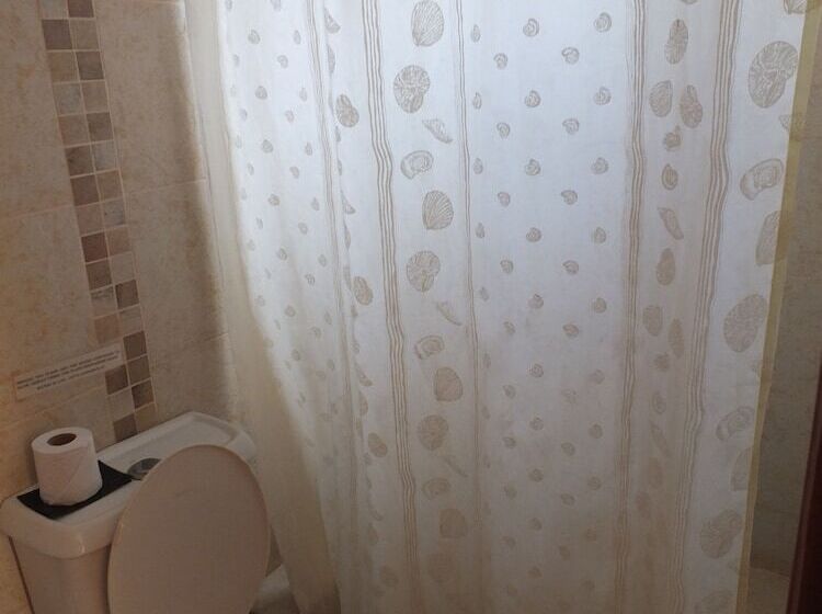 تختخواب و صبحانه Afrika Lodges