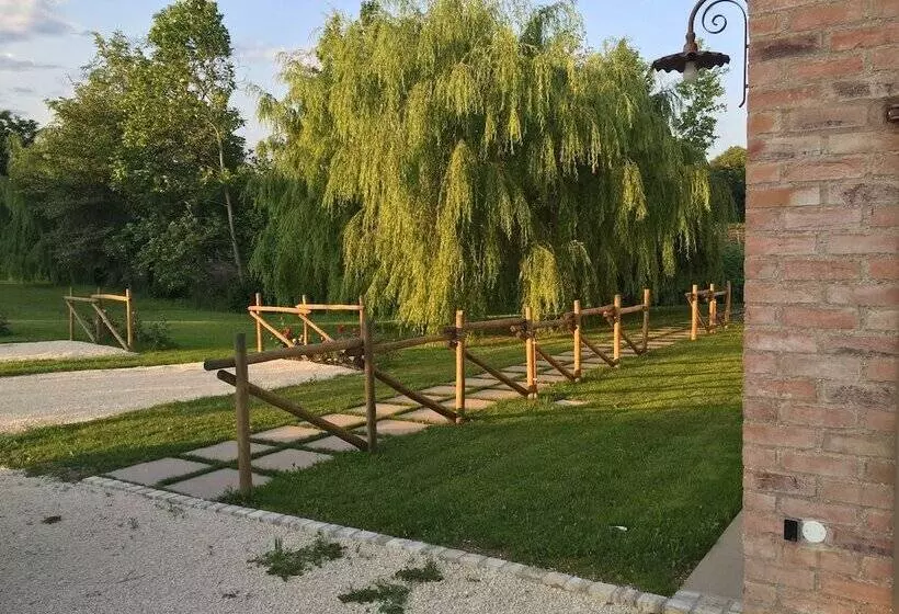 Aamiaismajoitus (B&B) Corte Di Tosina