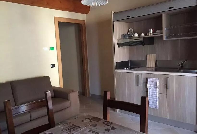 Aamiaismajoitus (B&B) Corte Di Tosina