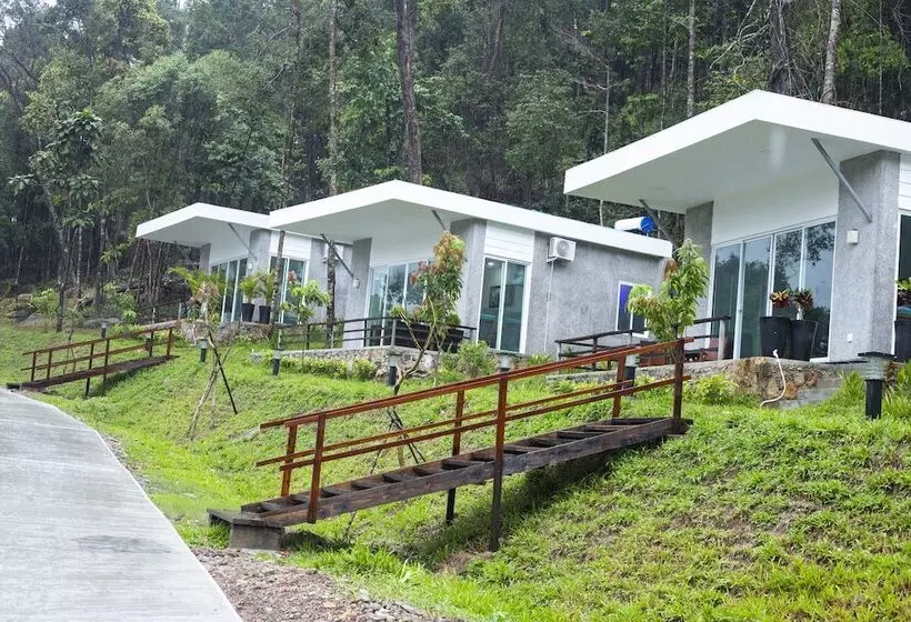 Hotelli Pearl Beach Resort & Spa