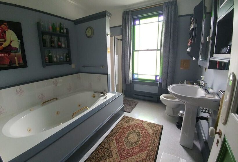 پانسیون Gower Manor Historical Bed & Breakfast