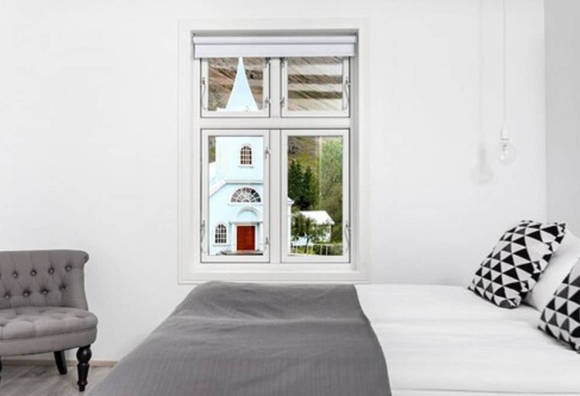 پانسیون Við Lonið Guesthouse