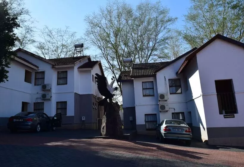 Hotelli Mthunzi Lodge