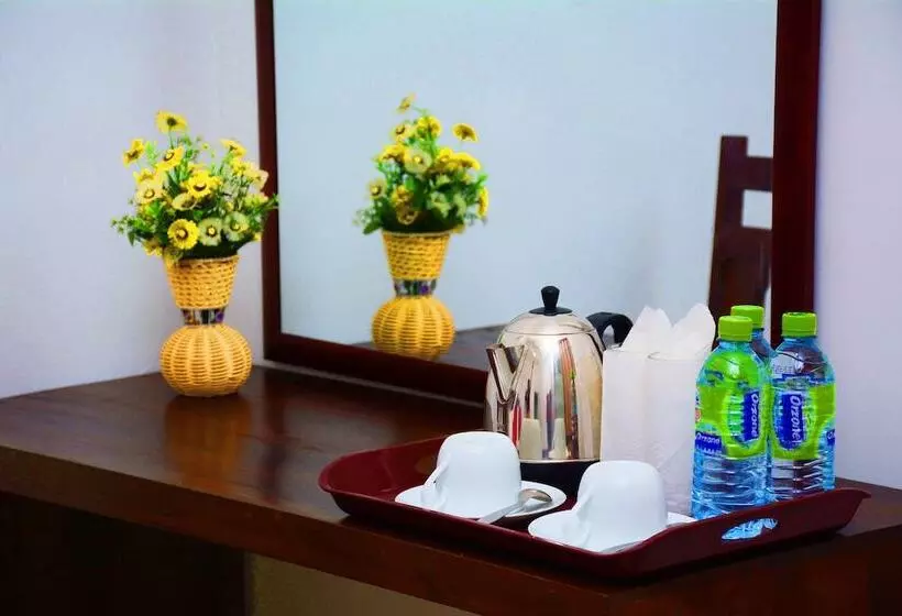 Hotelli Sea View Tourist Inn