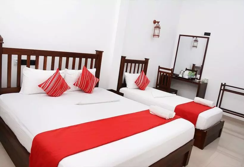 Hotelli Sea View Tourist Inn