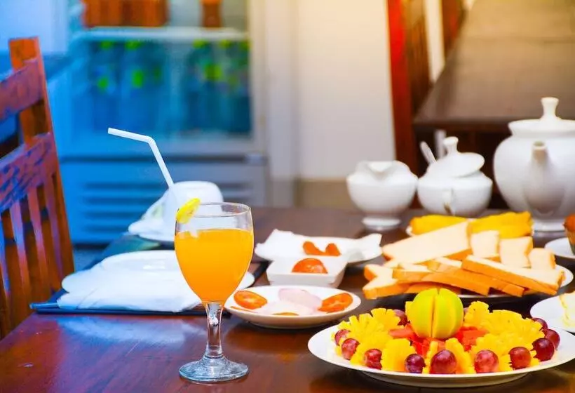 Hotelli Sea View Tourist Inn