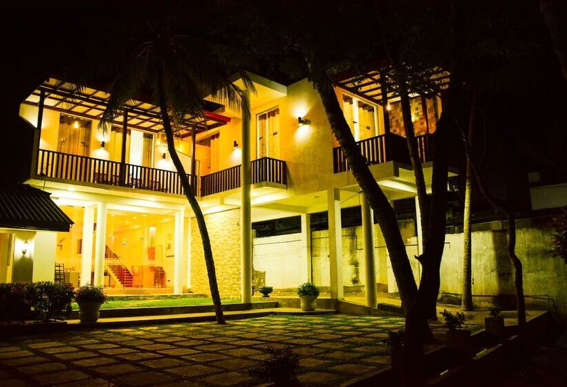 Hotel Sea View Tourist Inn