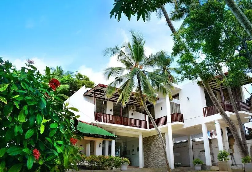 Hotelli Sea View Tourist Inn