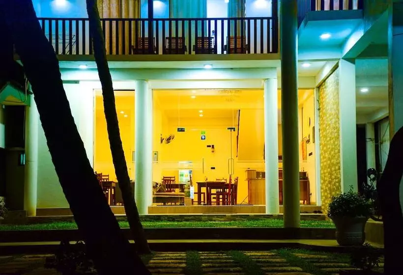 Hotelli Sea View Tourist Inn