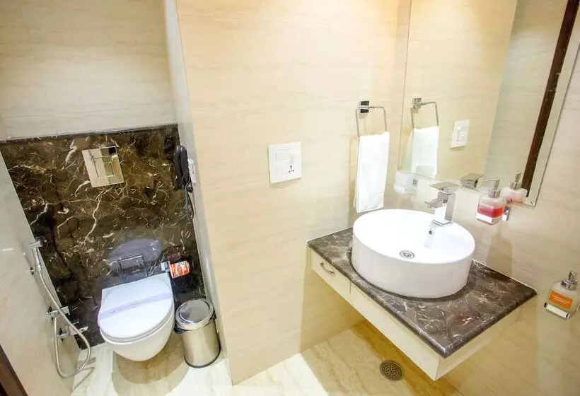 هتل Tara Palace Daryaganj