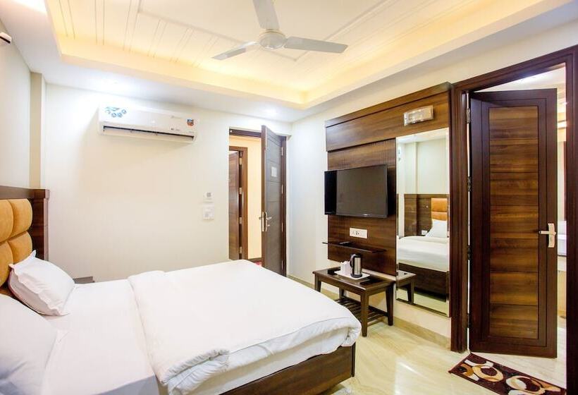 בית מלון כפרי Tara Palace Daryaganj