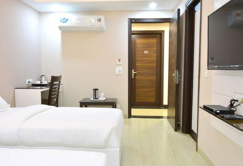 בית מלון כפרי Tara Palace Daryaganj