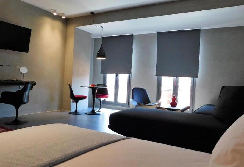 פנסיון 101 Adrianou Apartments