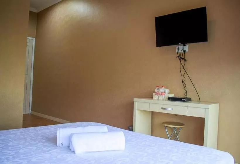 ペンション W Home Express Tebet