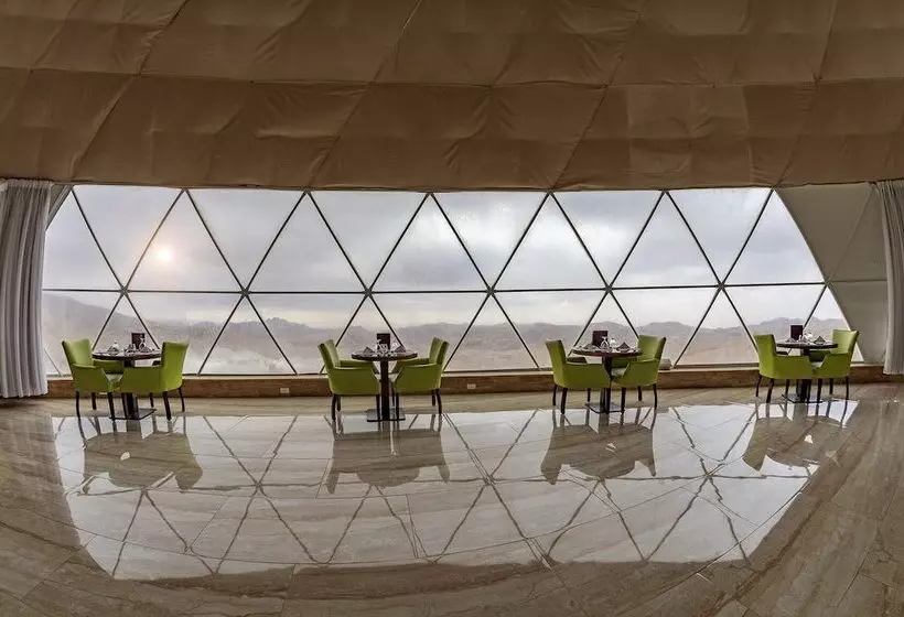 Petra Bubble Luxotel