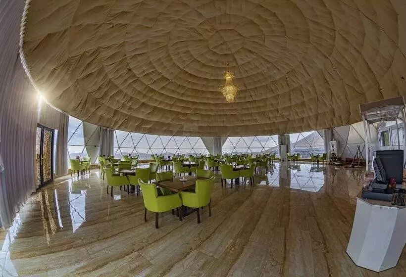 Petra Bubble Luxotel