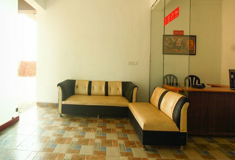 Shivaji Palace By Oyo Rooms