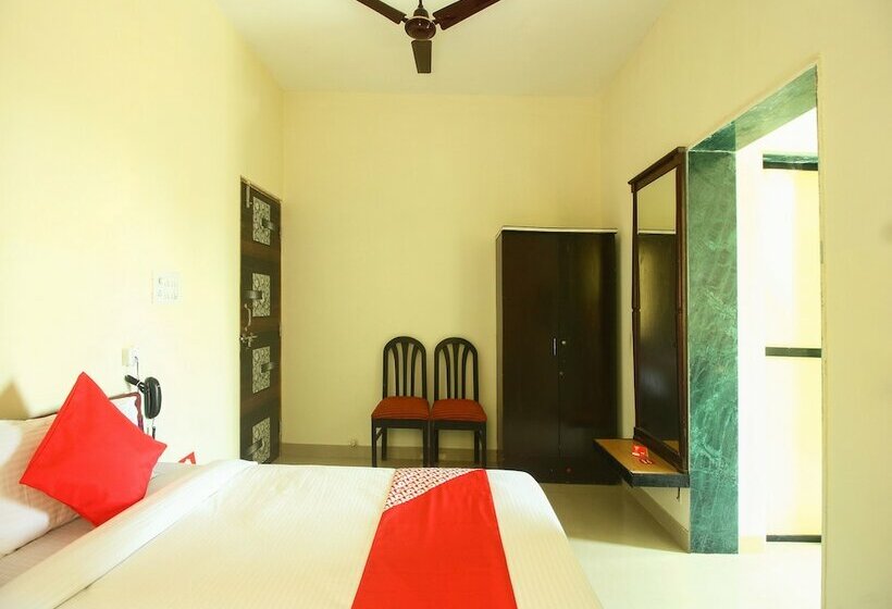 Shivaji Palace By Oyo Rooms