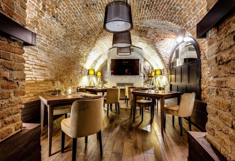 Teatro Boutique Old Town   Destigo Hotels